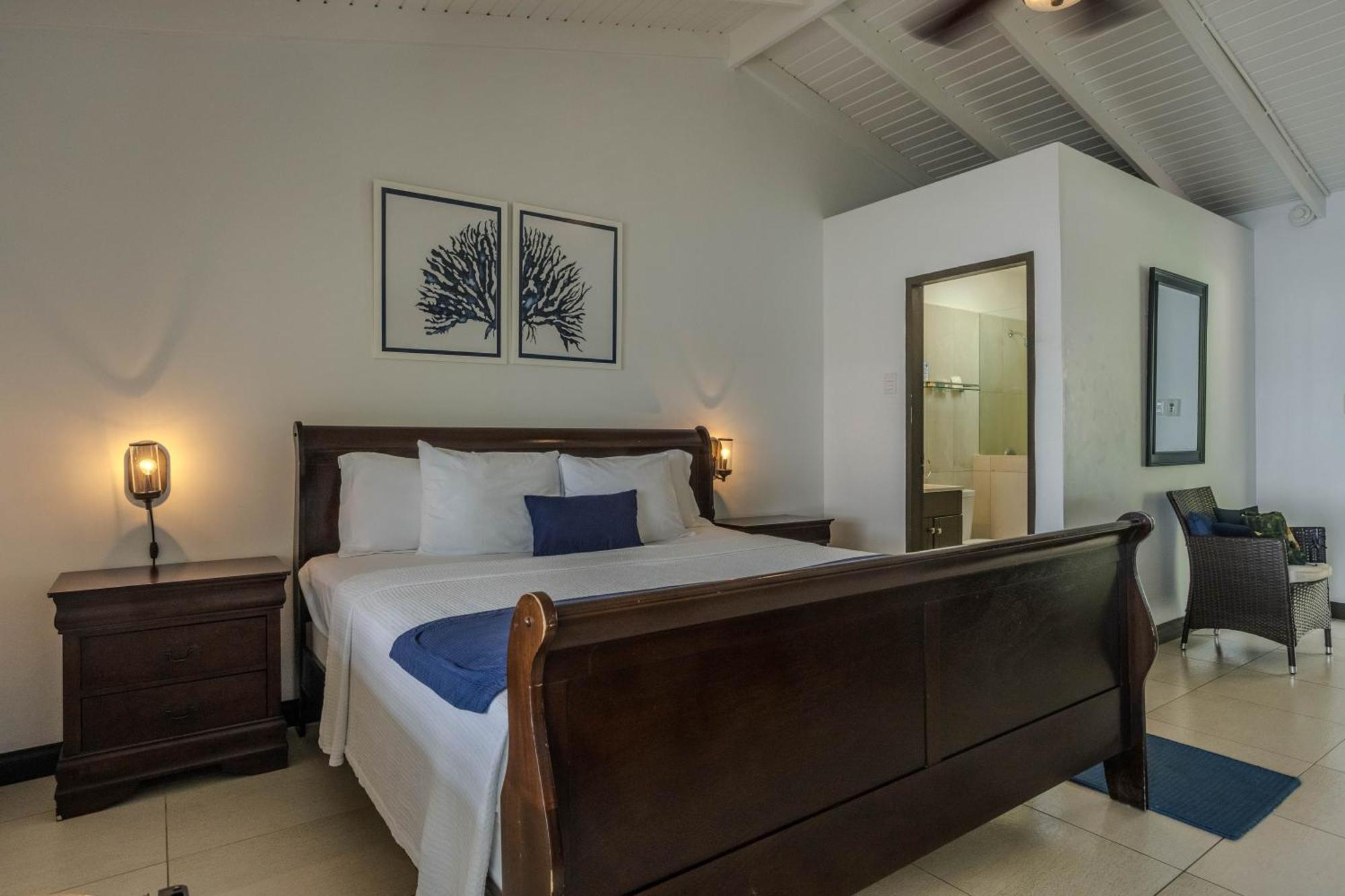 Speyside Blue Waters Inn מראה חיצוני תמונה
