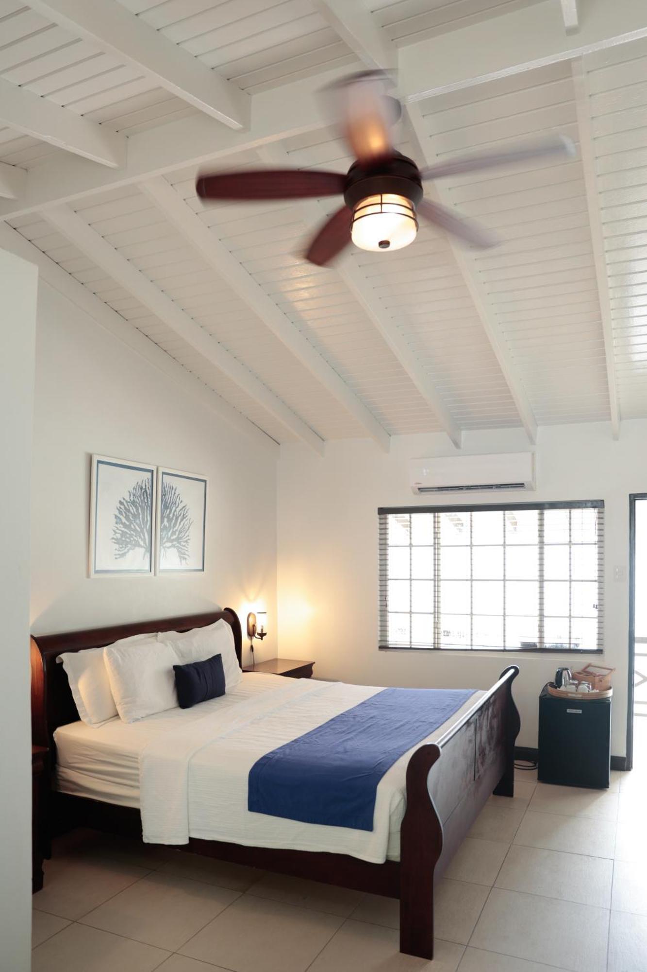 Speyside Blue Waters Inn מראה חיצוני תמונה