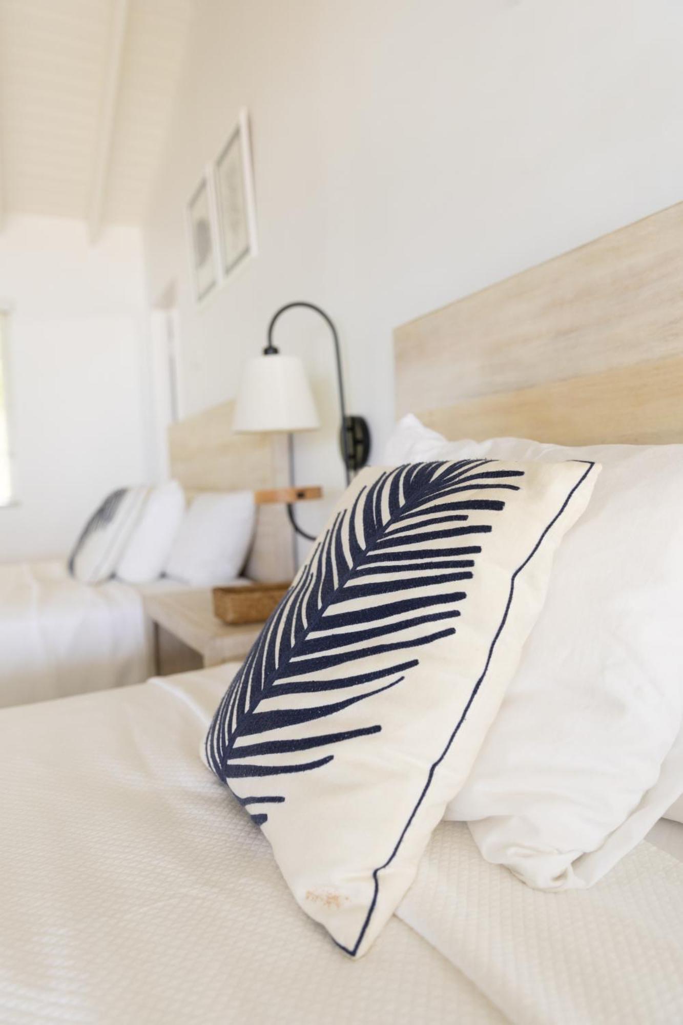 Speyside Blue Waters Inn מראה חיצוני תמונה
