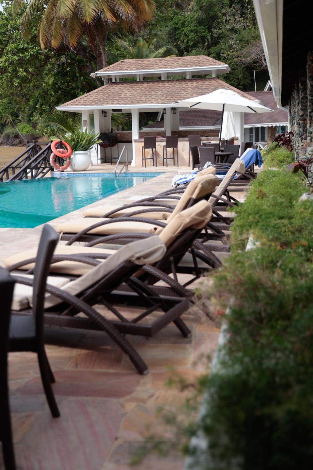Speyside Blue Waters Inn מראה חיצוני תמונה