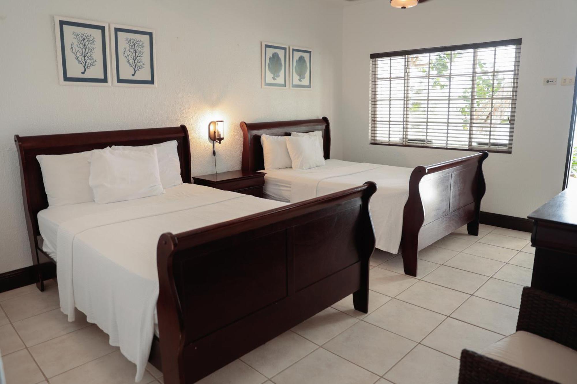 Speyside Blue Waters Inn מראה חיצוני תמונה
